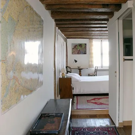 Nest In Apartment